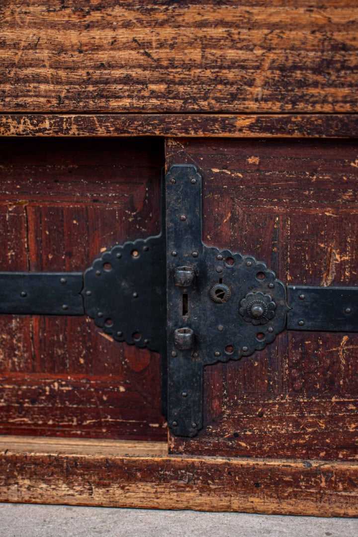 19C Antique Japanese Kannon Tansu Chest