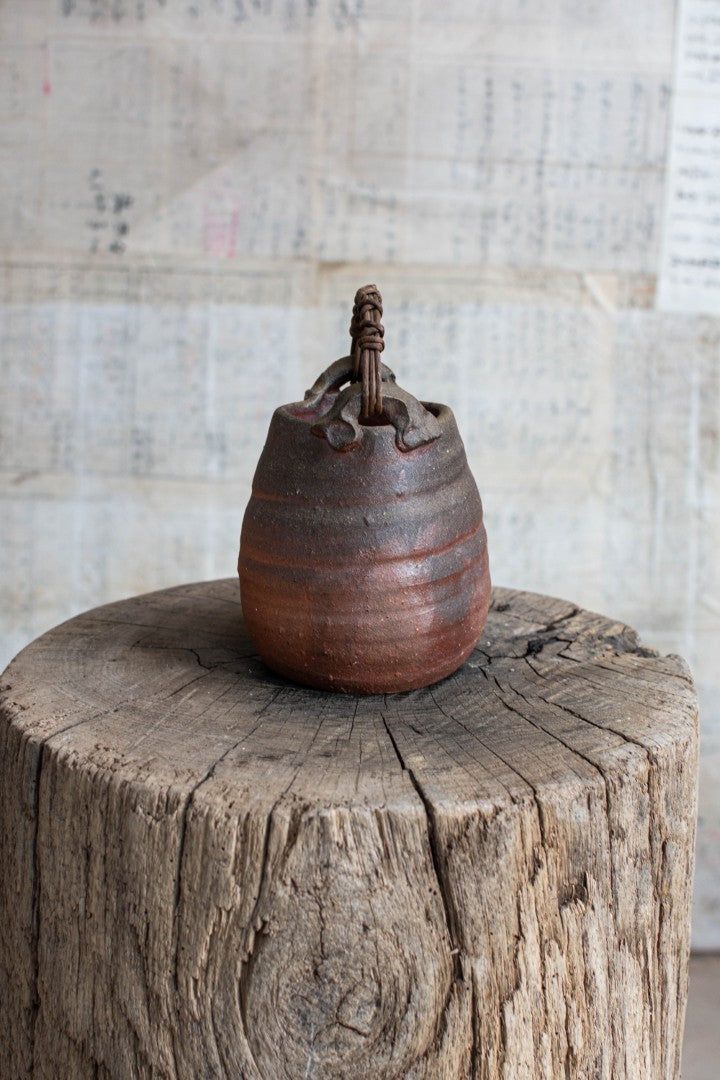 Bizen Ware Tsuru-Tsuki Hanaire - Handled Flower Vase