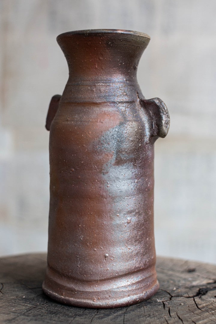 Shigaraki Ware Eared Flower Vase - Mimi-Tsuki Hanaire